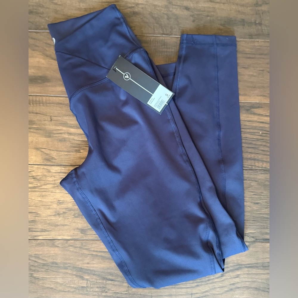 Velocity women’s size small navy leggings nwt
